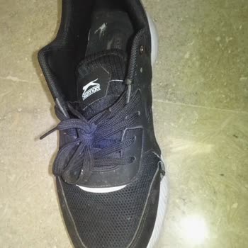 Slazenger Ayakkabıda Dikiş Problemi Ve İletişim Eksikliği