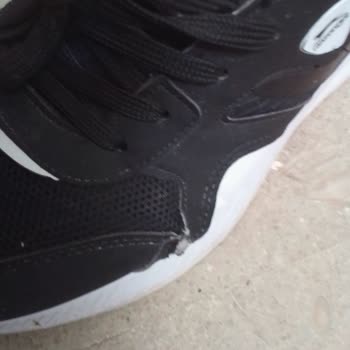 Slazenger Ayakkabıda Dikiş Problemi Ve İletişim Eksikliği