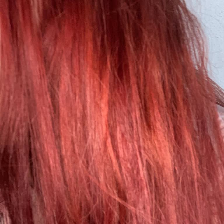 Garnier Saç Boyası Renk Fiyaskosu: Patlıcan Moru Yerine Kızıl Şok!