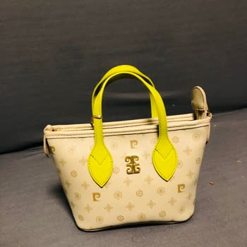 Yanlış Ürün Teslimatı: Beklenen Çanta Gelmedi