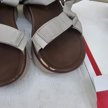 Skechers Sandaletinde Beklenmedik Aşınma Sorunu