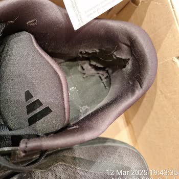 Adidas Ayakkabı Kalitesizliği Ve İade Sorunu