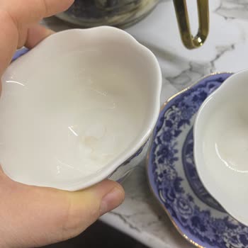 Karaca Züccaciye İkili Çay Fincan Seti İçinde Leke Bulunmakta!