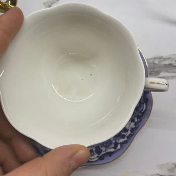 Karaca Züccaciye İkili Çay Fincan Seti İçinde Leke Bulunmakta!