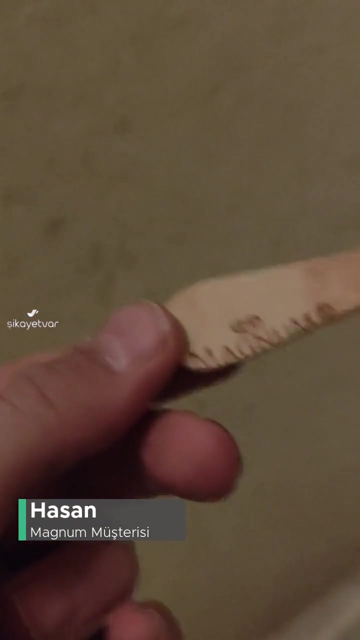 Magnum Dondurmasının Çubuğu Yanlış Basım Ve Tadında Bozukluk! videonun kapak resmi