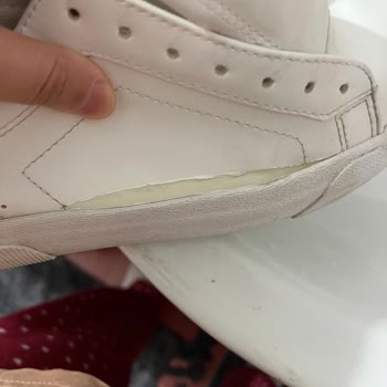 Bershka Ayakkabının Kısa Ömürlü Sorunu