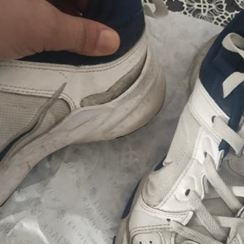 Nike Ayakkabının Kısa Sürede Dağılması