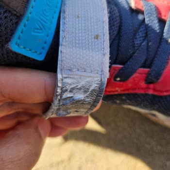 Yeni Sezon Ayakkabının Hızla Soyulması