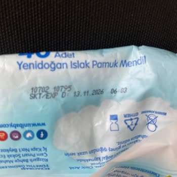 Bebekler İçin Güvenli Olmayan Islak Mendil Kokusu