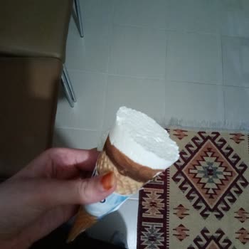 BİM Dondurma Üzerindeki Çikolata Eksikliği Şaşırttı