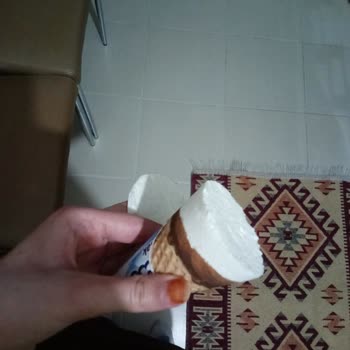 BİM Dondurma Üzerindeki Çikolata Eksikliği Şaşırttı