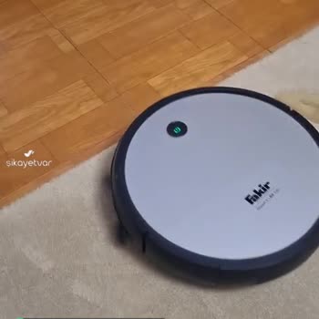 Fakir Robot Süpürge Çalışırken Sürekli Duruyor!