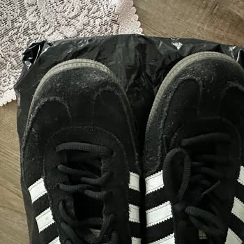 Sneaks Up Ayakkabı Sorunu: Kalitesiz Ürün ve İlgisizlik