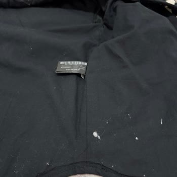 Zara Ceketinde Beklenmedik Kalite Sorunu