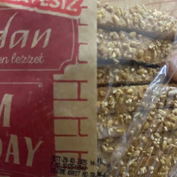 Tarihi Geçmiş Ve Küflenmiş Ekmek Şikayeti