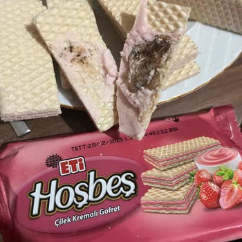 Hoşbeş Gofretin İçinden Çıkan Sert Madde Şaşkınlık Yarattı