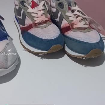 Hummel Ayakkabıların Renkleri Aktı