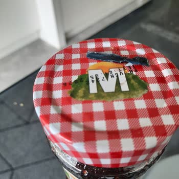 Vişne Reçelinde Plastik Parça Şoku!