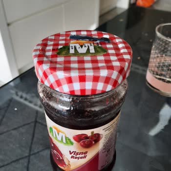Vişne Reçelinde Plastik Parça Şoku!