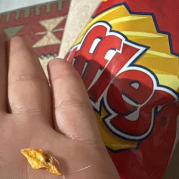 Ruffles Cips Paketinden Çıkan Şok Edici Cisimler