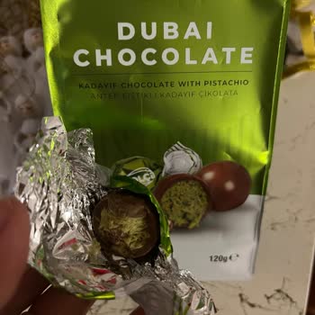 Kapalı Paket Çikolatada Şok Edici Durum