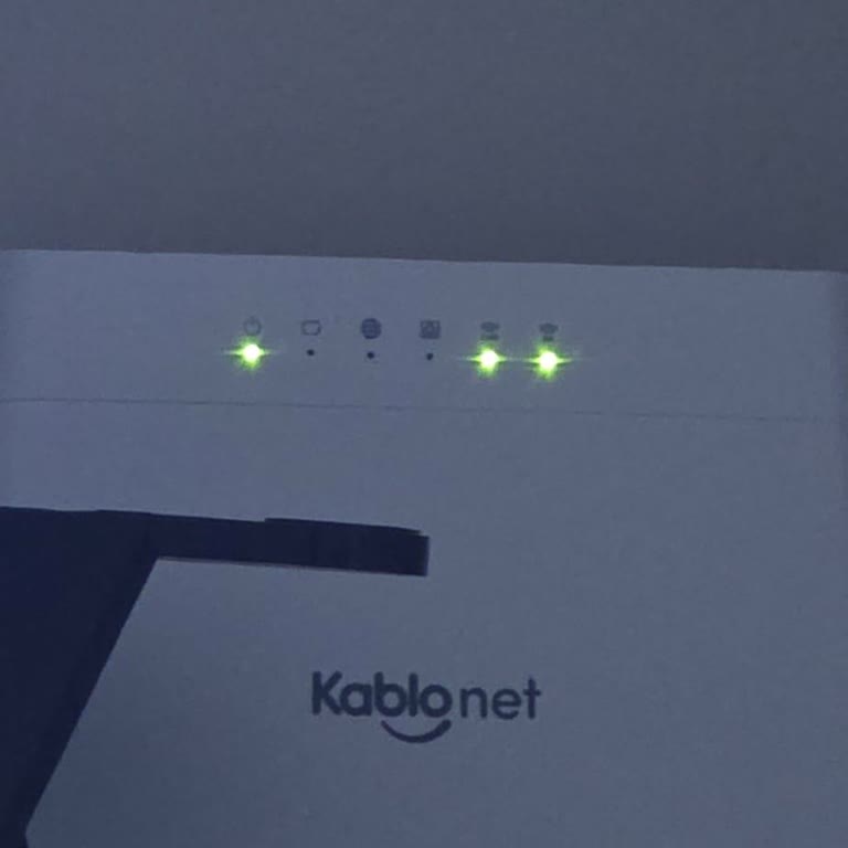 Sürekli İnternet Kesintisi Ve Sorumsuz Hizmet