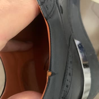 Hotiç Ayakkabıda Hızlı Yıpranma Ve İlgisizlik