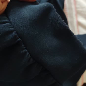 Eşofman Takımında Kalitesiz Malzeme Sorunu