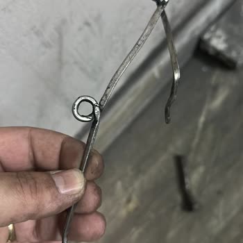 Akabe Kömür Çuvallarından Vida, Demir Parçaları Gibi Sarf Malzemeler Çıktı!