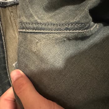 Mavi Kot Pantolonlarda Sürekli Yırtık Sorunu