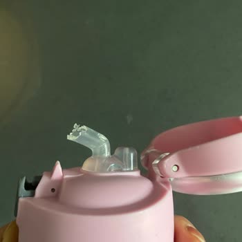 Ebebek Çelik Termos Pipet Sorunu Çözüm Bekliyor