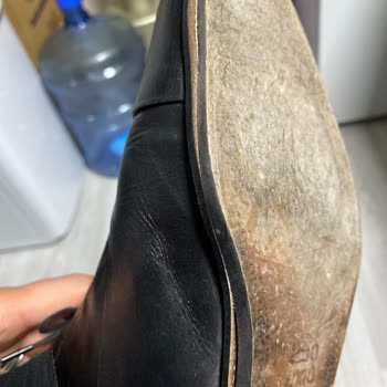 Yırtılan Ayakkabı Ve Ulaşılmaz Müşteri Hizmetleri