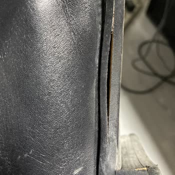 Yırtılan Ayakkabı Ve Ulaşılmaz Müşteri Hizmetleri