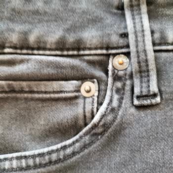 Yıpranmış Jean İçin Hayal Kırıklığı