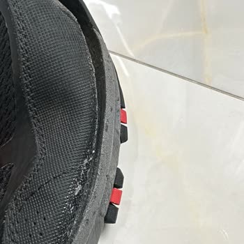 Skechers Ayakkabıda Beklenmedik Açılma