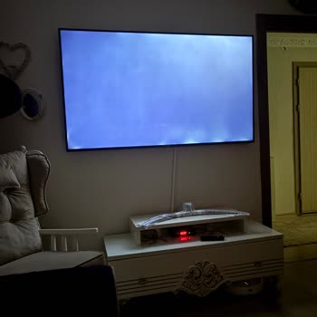 Defolu Televizyon Ve Yetersiz Müşteri Hizmeti