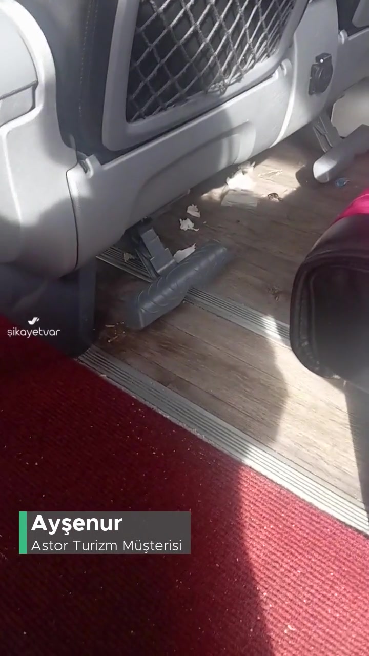 Astor Turizm Hem Mağdur Olduk Hem De Çöp İçinde Yolculuk Yapıyoruz! videonun kapak resmi