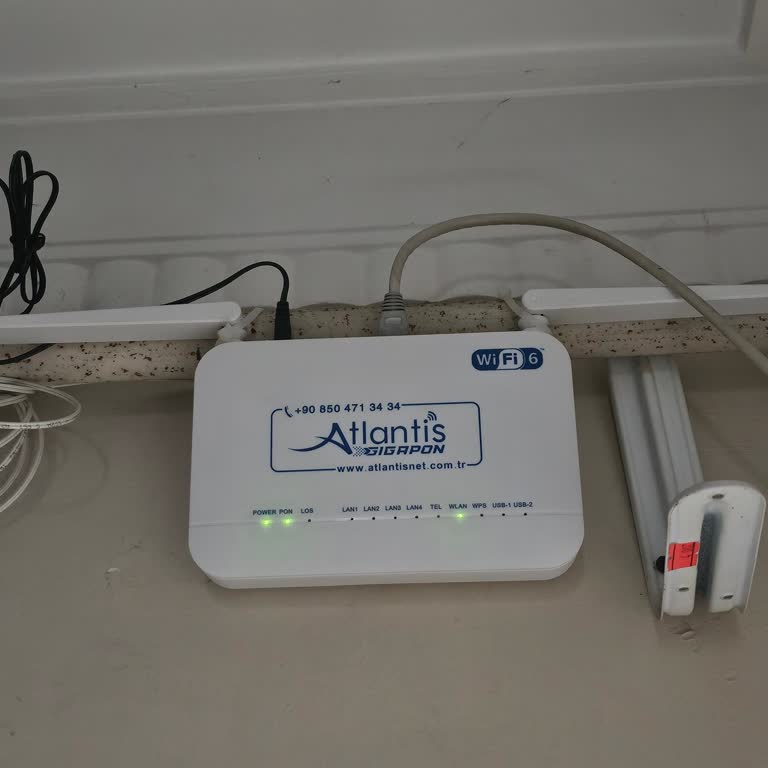 Sürekli İnternet Kesintisi Ve Yetersiz Müşteri Hizmeti