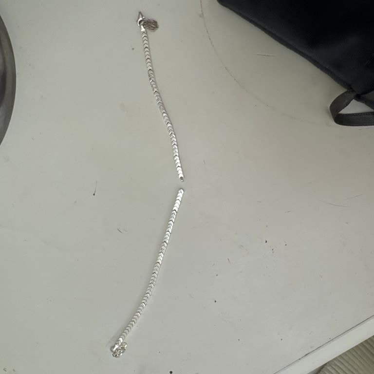 Dayanıksız Bileklik: Hayal Kırıklığına Uğradım!