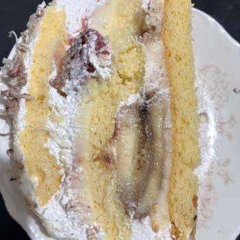 Tarihi Karaköy Fırını Bozuk Pasta İle Hayal Kırıklığı