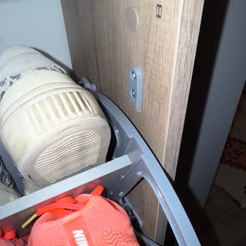 Adore Mobilya Plastik Aparat Sorunu