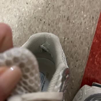 New Balance Ayakkabının Hızla Eskimesi