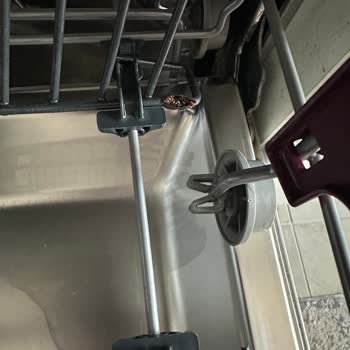 Arçelik Bulaşık Makinesi Tellerinin Paslanması Ve Müşteri Hizmetleri Sorunu