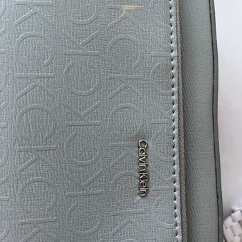 Calvin Klein Çanta Renk Değişikliği Ve Müşteri Memnuniyetsizliği