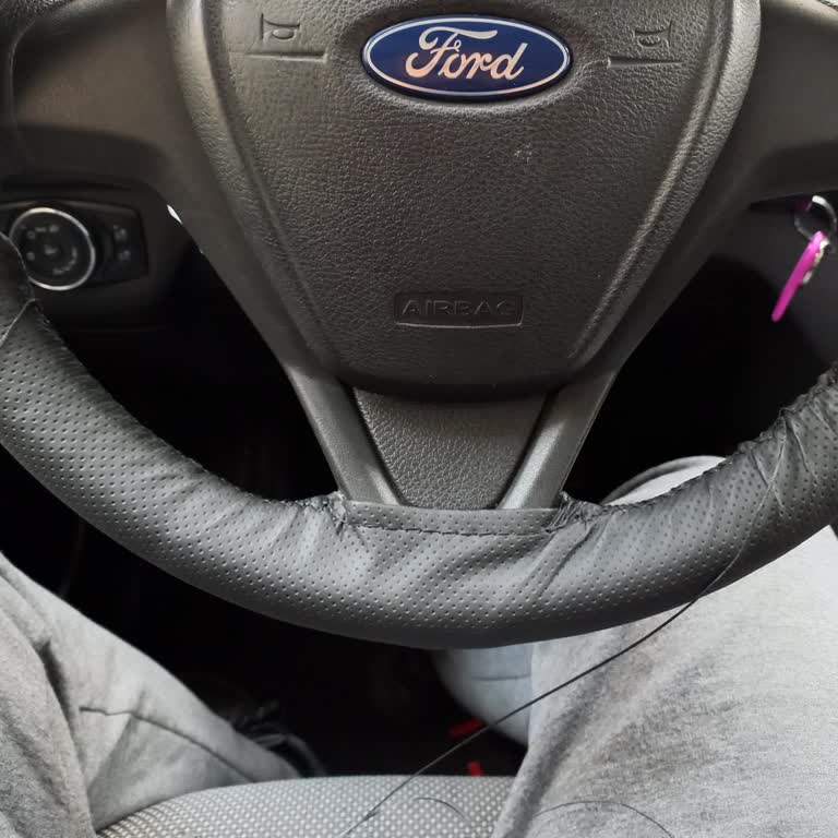 Ford Courier Direksiyon Simidi Deformasyonu Şaşırtıyor