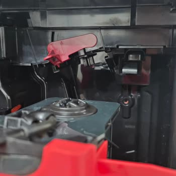 Kahve Makinesi İç Haznesi Sorunu