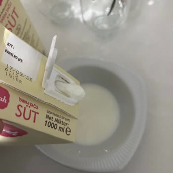 Bozuk Süt Ve Müşteri Memnuniyeti Talebi