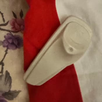 Boyner'den Gelen Ürün Üzerinde Alarm Unutulmuş