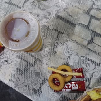 Gece Siparişi Fiyaskosu: Dökülen Kola Ve Eksik Ürünler
