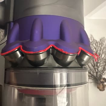 Dyson Süpürge: Kısa Sürede Soyulma Ve Kırılma Sorunları